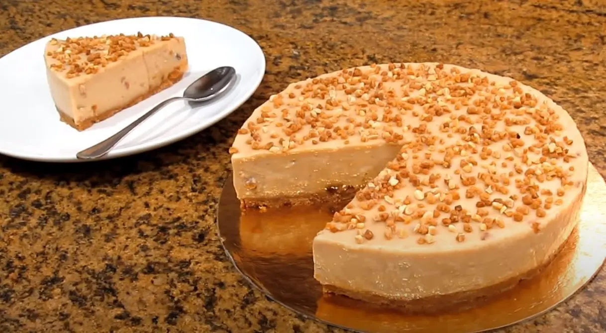 Tarta de turr&oacute;n