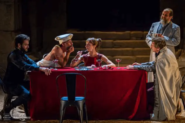 Escena de &uml;Tito Andr&oacute;nico&uml; de William Shakespeare representada por Teatro del Noct&aacute;mbulo. 