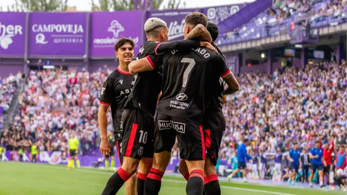 La Cultural celebrando un gol en el Jos&eacute; Zorrilla / Fotograf&iacute;a: Laura Aller