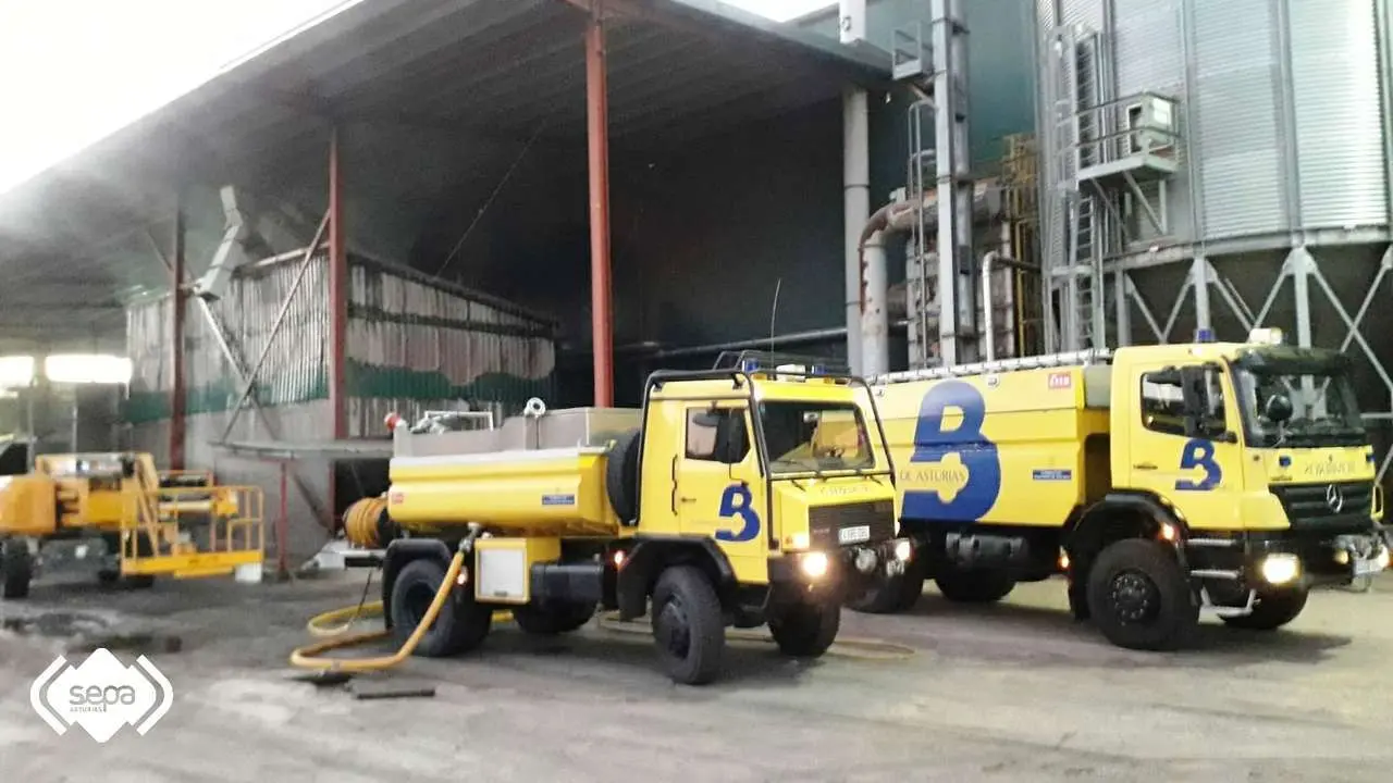 camiones de bomberos del SEPA