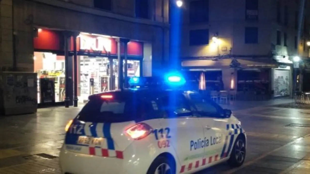 polic&iacute;a local le&oacute;n