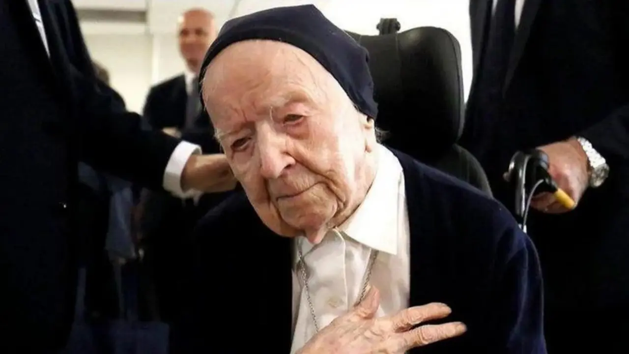 Lucile Randon, Twitter