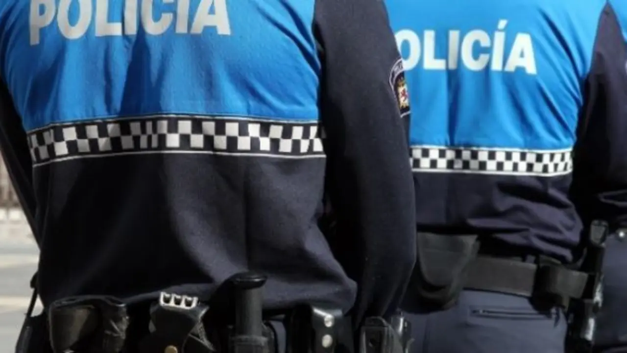 polic&iacute;a local le&oacute;n