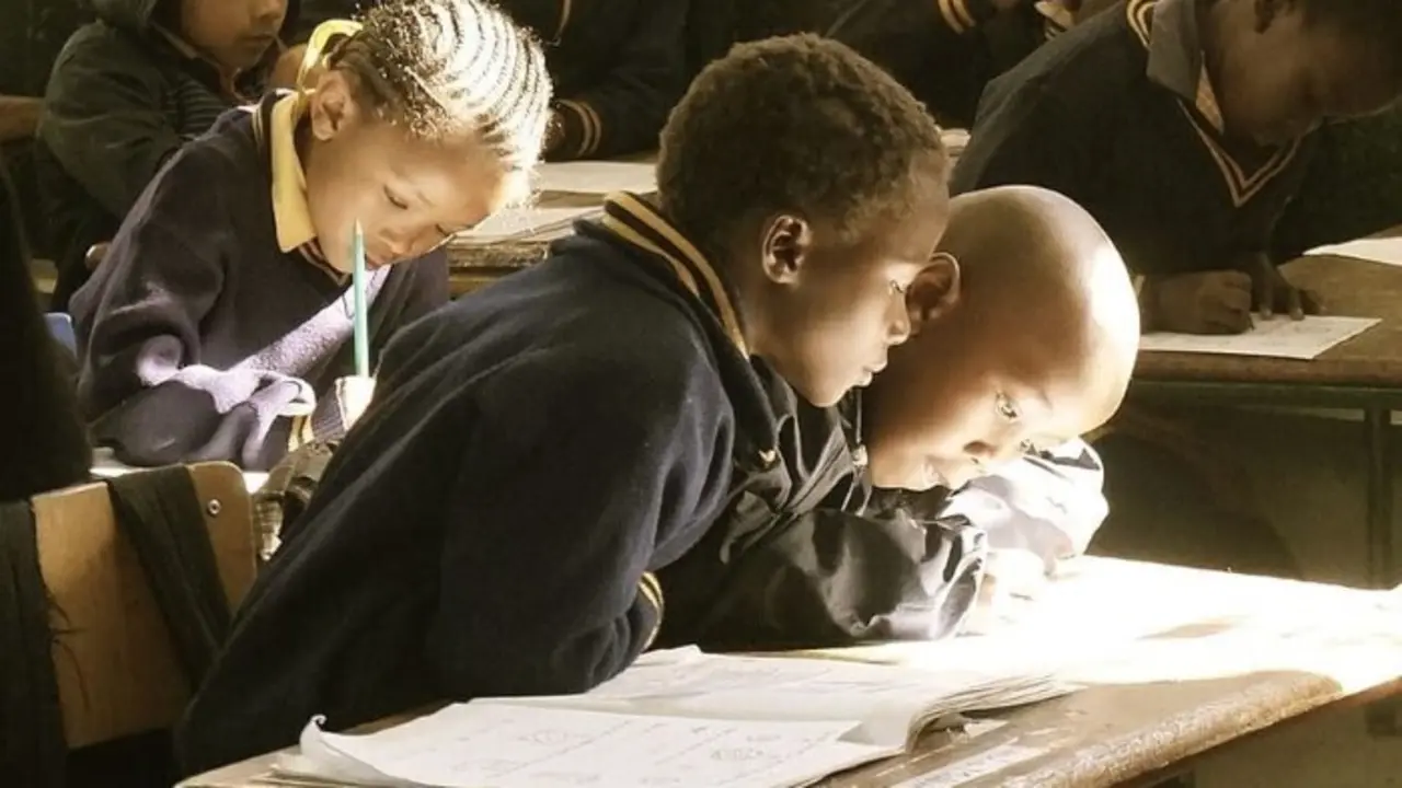 ni&ntilde;os