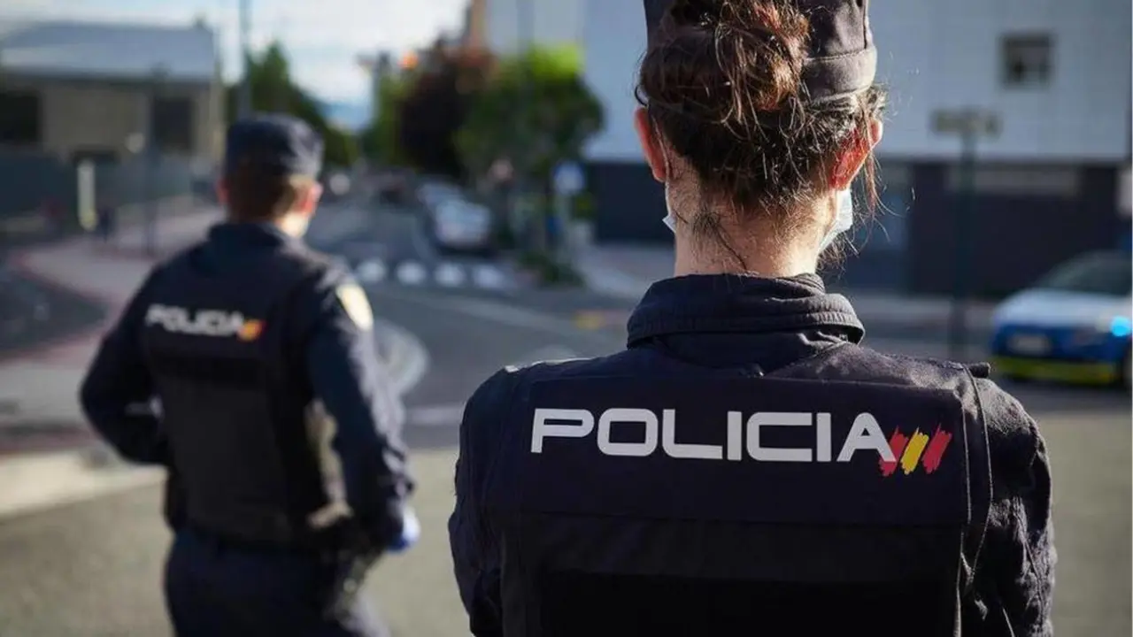 Detenido un hombre por estafa y falsedad documental