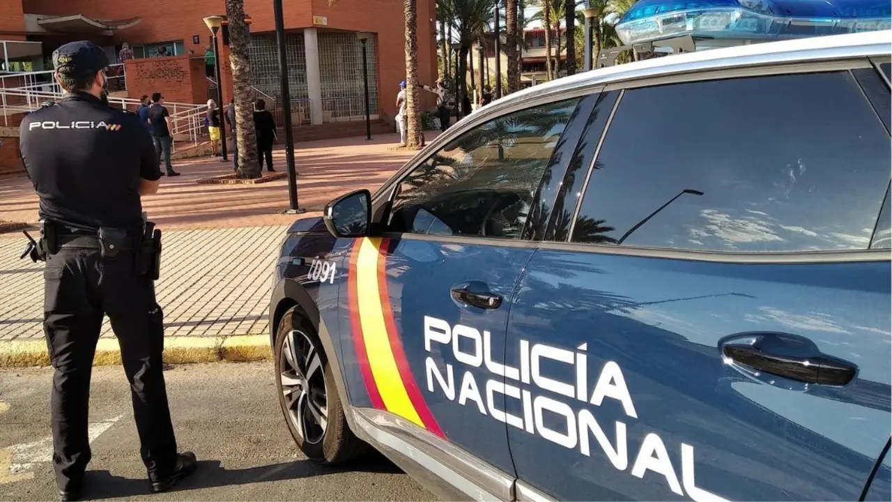 Detenida tras pillarla robando 14.000&euro; en su trabajo