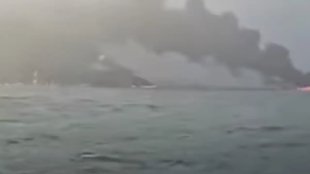 Choque de un petrolero y un carguero