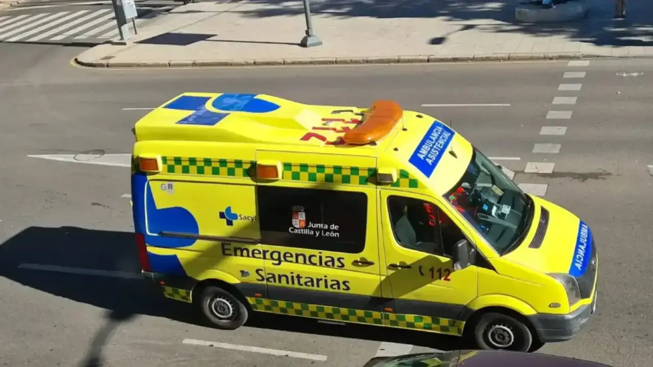 Coche en llamas en Le&oacute;n