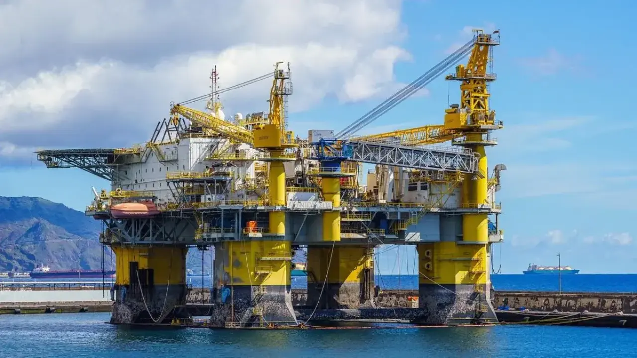 Petr&oacute;leo