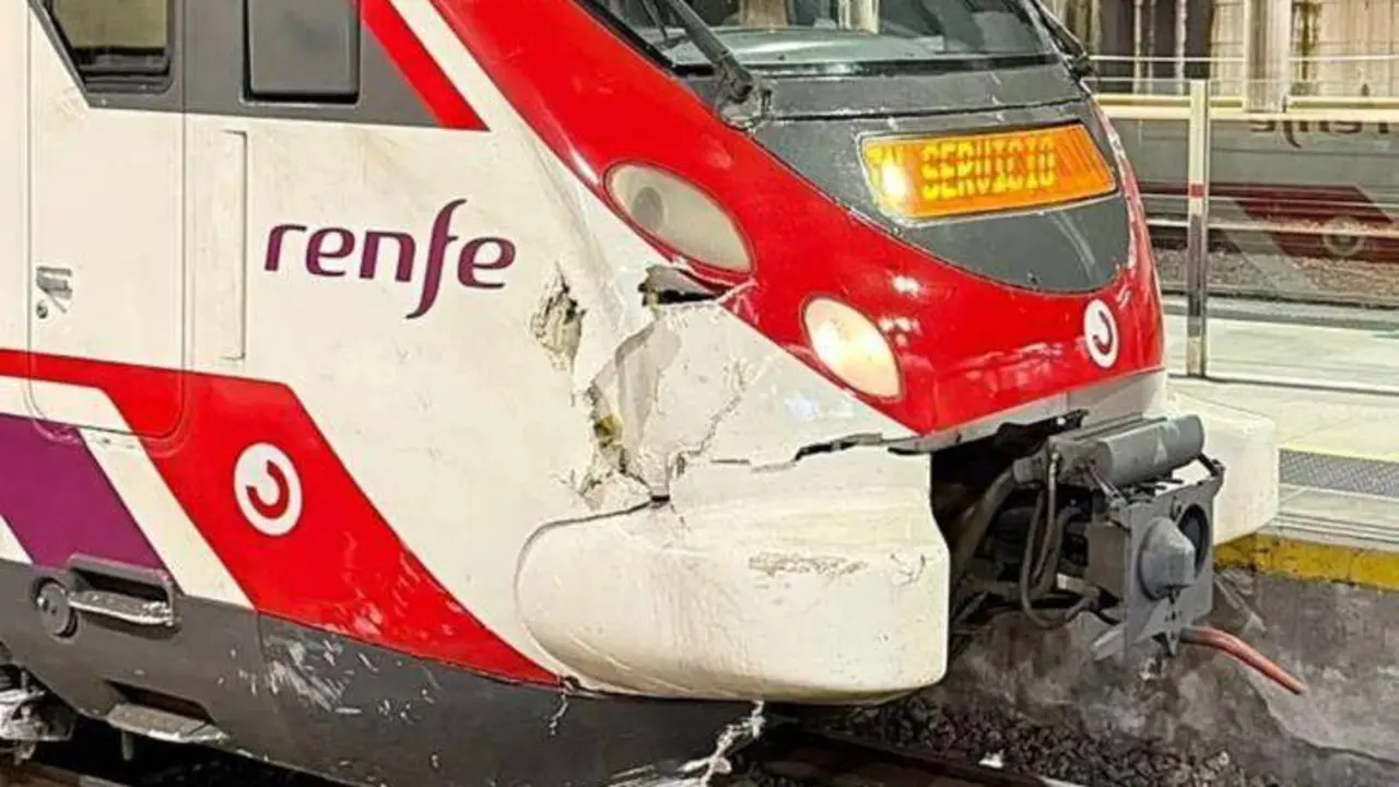 Imagen de X del tren da&ntilde;ado en Asturias
