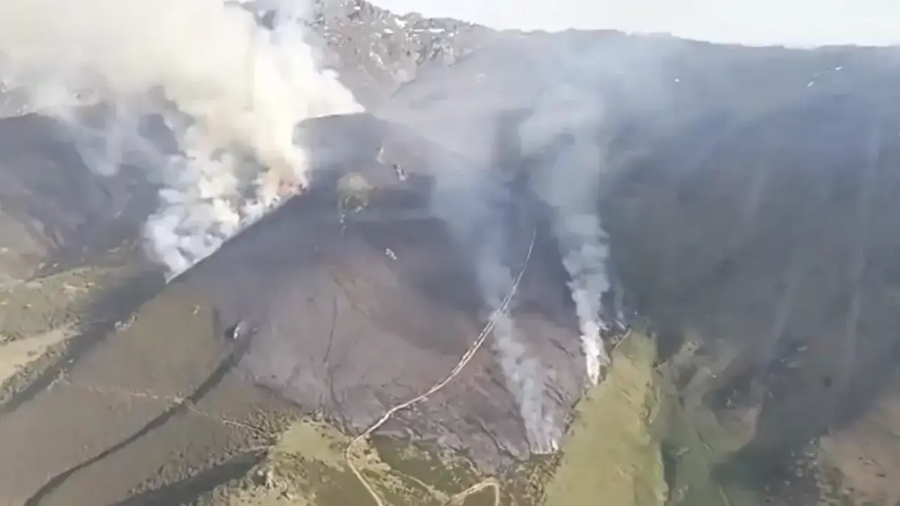 Incendio en Busdongo de Arbas en Le&oacute;n