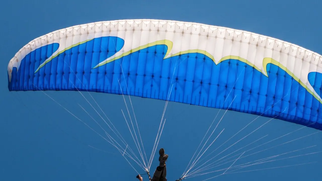 Imagen de archivo de un parapente
