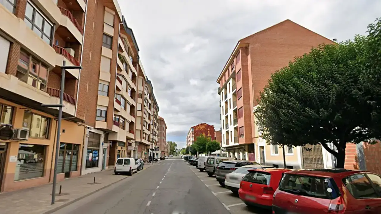 Calle General Benavides, La Ba&ntilde;eza, Le&oacute;n.