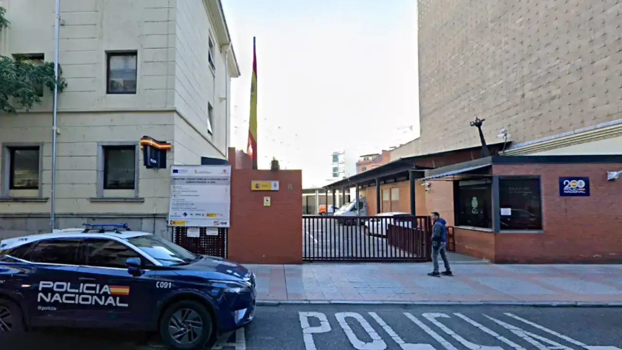 Abandono de la comisar&iacute;a de Polic&iacute;a de Le&oacute;n