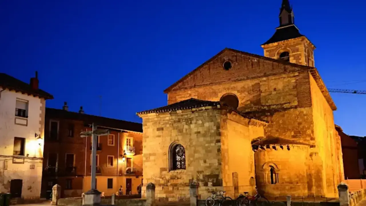 Iglesia del Mercado de noche, Le&oacute;n.